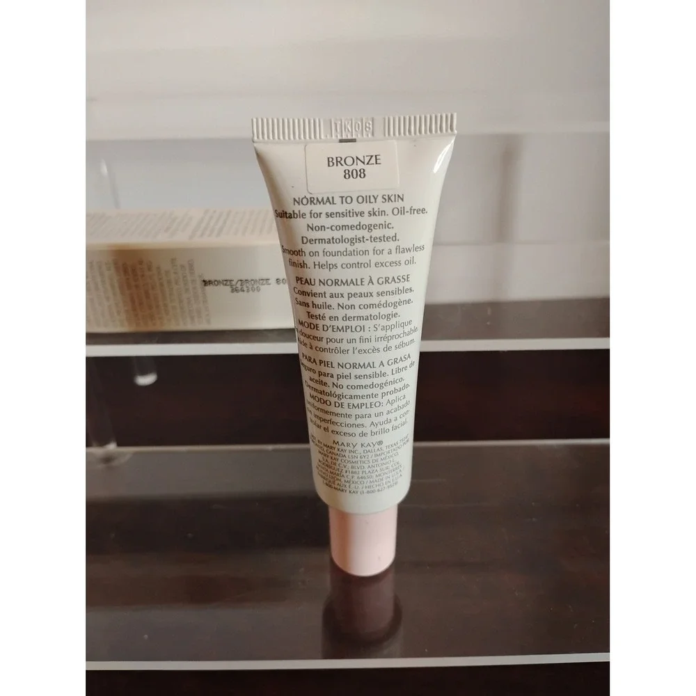 Mary Kay Medium-Coverage Foundation Bronze 808 Normal to Oily Skin 1 fl oz NEW